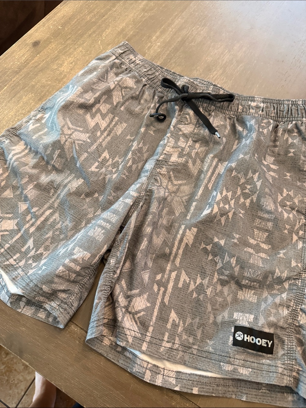 Hooey Men's Gray Aztec-Pattern Hybrid Shorts